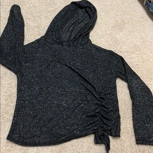 Girl’s black Zella hoodie sweater sz 8/10